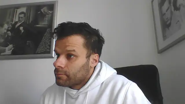 Snapshot of FROCETTO93 chatting on 19, 12, 2025 FROCETTO93 online show from 19, 12, 2025