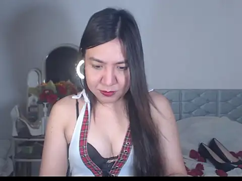 Snapshot of stellahugeX chatting on 10, 9, 2025 stellahugeX online show from 10, 9, 2025