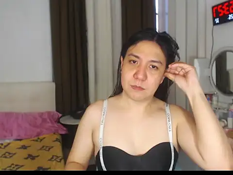 Snapshot of stellahugeX chatting on 27, 4, 2026 stellahugeX online show from 27, 4, 2026