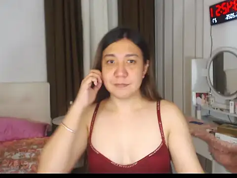 Snapshot of stellahugeX chatting on 10, 5, 2026 stellahugeX online show from 10, 5, 2026