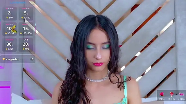 Sarah-Grace online show from 14, 11, 2025