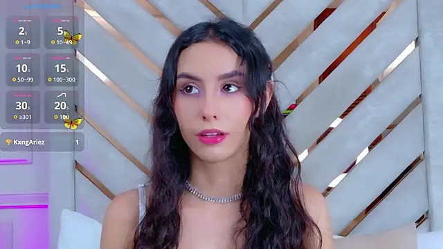 Sarah-Grace online show from 15, 11, 2025