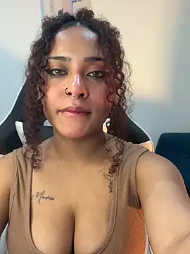 Snapshot of Kass_1 chatting on 21, 11, 2025 Kass 1 online show from 21, 11, 2025