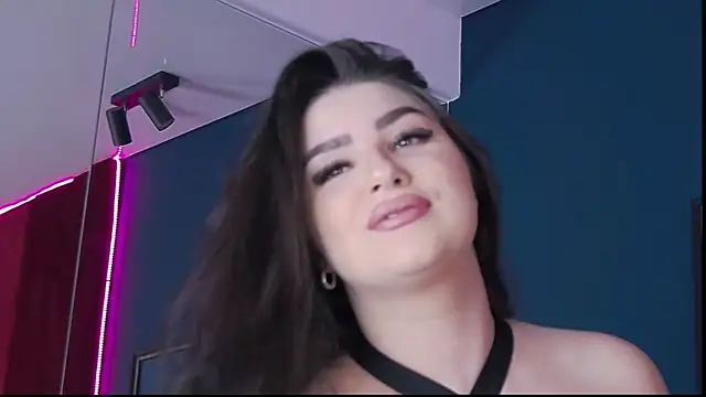 AdelynnReeds online show from 4, 4, 2026