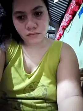 Snapshot of phoenix_1994 chatting on 4, 12, 2025 phoenix 1994 online show from 4, 12, 2025