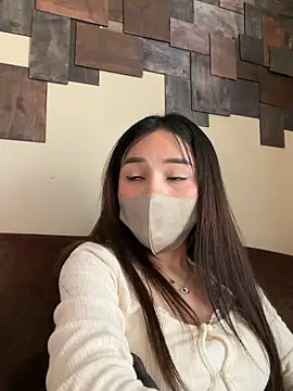 Linh 2004 online show from 2, 3, 2026