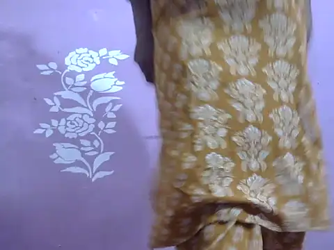 Snapshot of LIYO_ chatting on 25, 9, 2025 LIYO online show from 25, 9, 2025