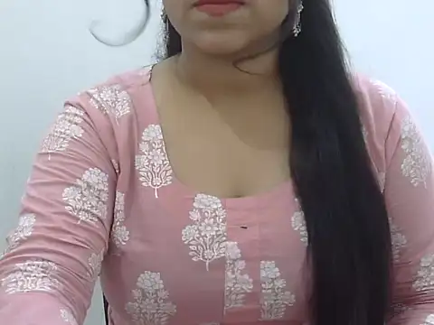Snapshot of LIYO_ chatting on 27, 6, 2026 LIYO online show from 27, 6, 2026