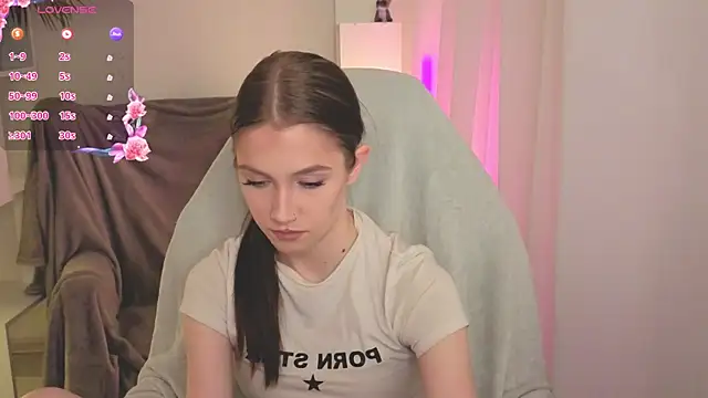 Snapshot of LexyStars chatting on 2, 10, 2025 LexyStars online show from 2, 10, 2025