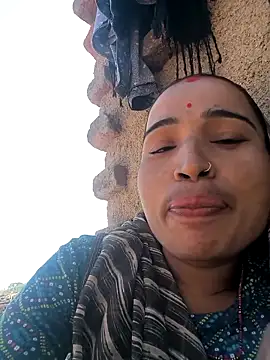 Snapshot of Hot_raaani chatting on 18, 12, 2025 Hot raaani online show from 18, 12, 2025