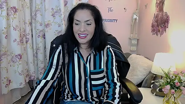 MyLovOne online show from 2, 11, 2025