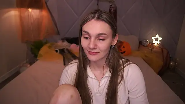 DiamondGoldie online show from 1, 11, 2025