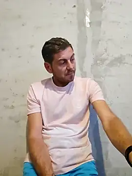 Snapshot of Alex-andru88 chatting on 31, 10, 2025 Alex-andru88 online show from 31, 10, 2025