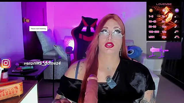 Snapshot of Sweetveronik_44 chatting on 30, 6, 2026 Sweetveronik 44 online show from 30, 6, 2026