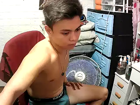 Pinoy slutcummer69 online show from 14, 5, 2026