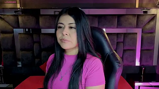 Snapshot of Aniajoness_ chatting on 17, 11, 2025 Aniajoness online show from 17, 11, 2025