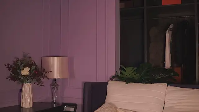 Monique Celeste online show from 29, 5, 2026