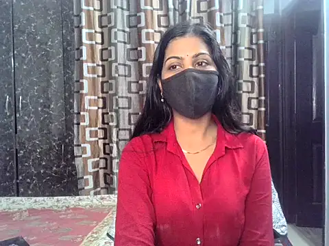 Snapshot of Meri_Cutie_Pie chatting on 5, 12, 2025 Meri Cutie Pie online show from 5, 12, 2025