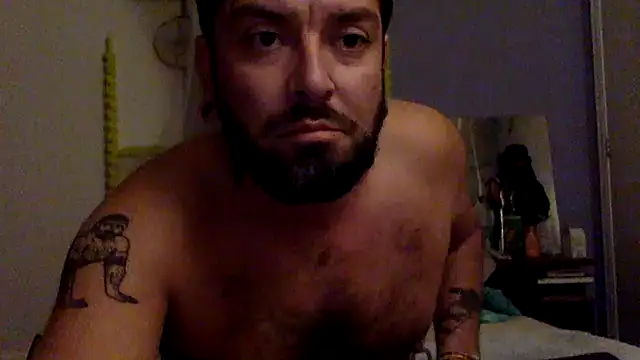 Snapshot of Pigslut01 chatting on 28, 10, 2025 Pigslut01 online show from 28, 10, 2025