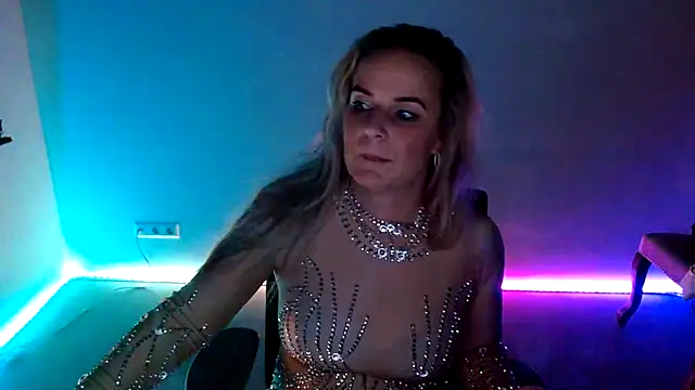 Mrs-Aurora online show from 20, 12, 2025