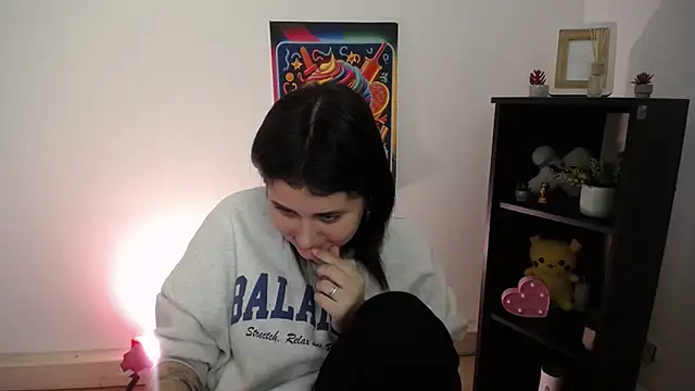 Katrin kiss  online show from 7, 10, 2025