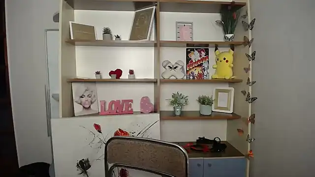 Katrin kiss  online show from 26, 3, 2026