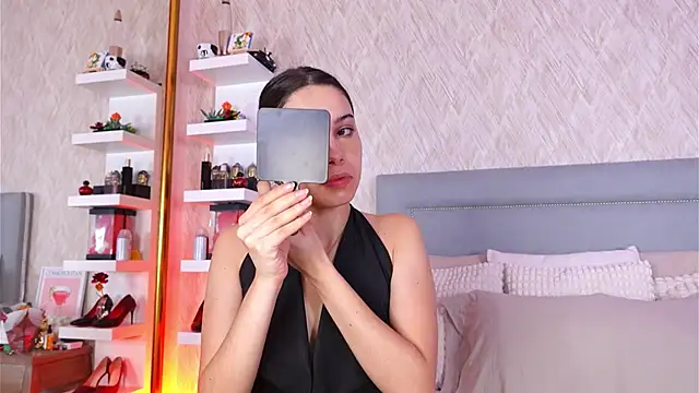 Sofy Bradd online show from 17, 1, 2026