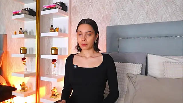 Sofy Bradd online show from 8, 3, 2026