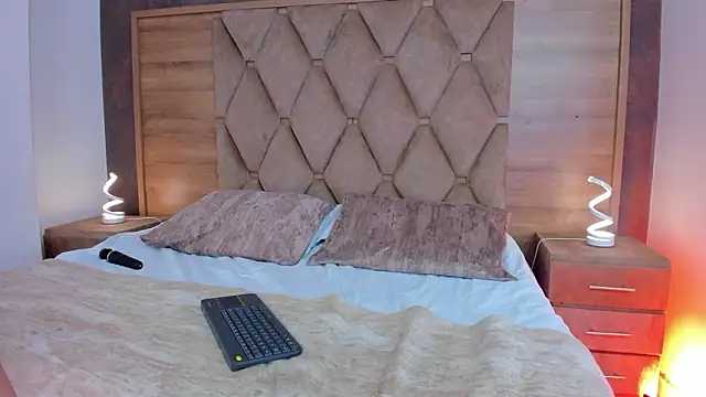 EimyAndMaxi online show from 17, 3, 2026