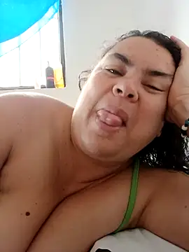 Snapshot of yaneth_ chatting on 17, 9, 2025 yaneth online show from 17, 9, 2025