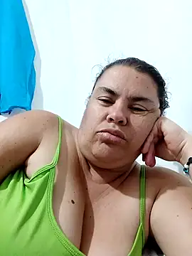 Snapshot of yaneth_ chatting on 19, 9, 2025 yaneth online show from 19, 9, 2025