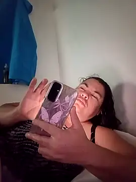 Snapshot of yaneth_ chatting on 11, 10, 2025 yaneth online show from 11, 10, 2025