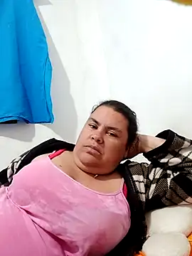 Snapshot of yaneth_ chatting on 18, 10, 2025 yaneth online show from 18, 10, 2025