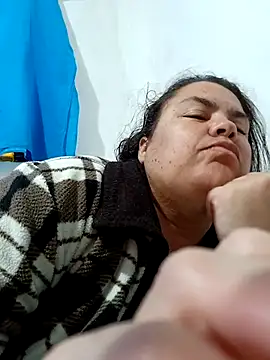 Snapshot of yaneth_ chatting on 15, 11, 2025 yaneth online show from 15, 11, 2025