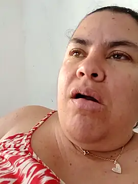 Snapshot of yaneth_ chatting on 13, 12, 2025 yaneth online show from 13, 12, 2025