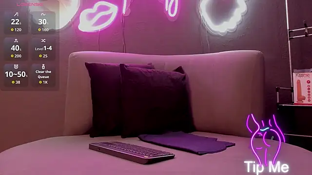 MissKathyfox online show from 10, 10, 2025