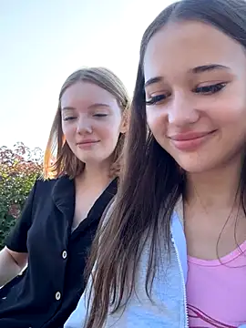 Juice Bunny online show from 16, 9, 2025