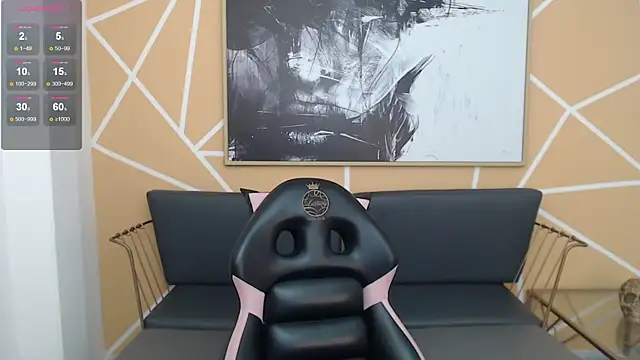 olivia russo  online show from 24, 11, 2025