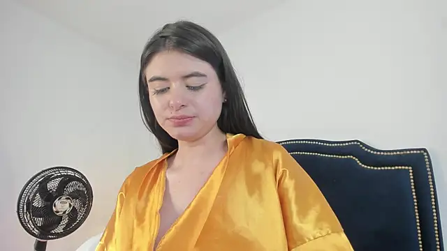 Snapshot of LiliCarterm chatting on 21, 10, 2025 LiliCarterm online show from 21, 10, 2025