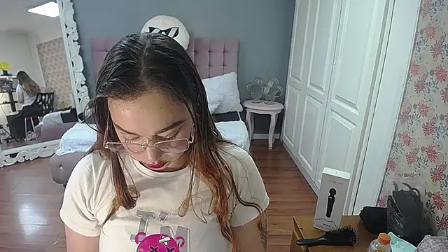 Tammy parker  online show from 9, 9, 2025