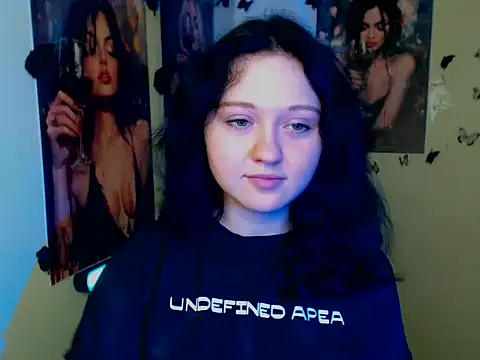 LadyAlice  online show from 4, 11, 2025