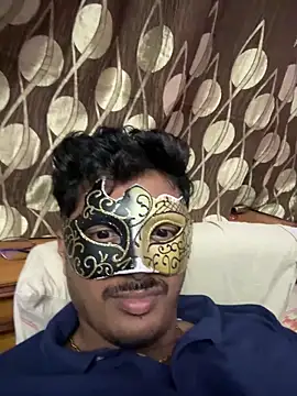 Snapshot of VVcouple chatting on 7, 10, 2025 VVcouple online show from 7, 10, 2025