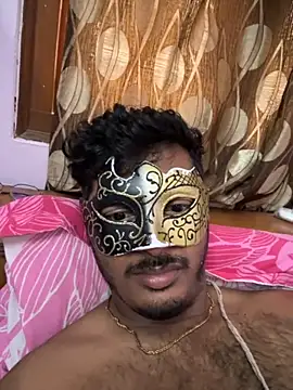 Snapshot of VVcouple chatting on 17, 10, 2025 VVcouple online show from 17, 10, 2025