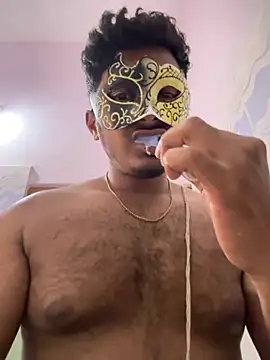 Snapshot of VVcouple chatting on 4, 11, 2025 VVcouple online show from 4, 11, 2025