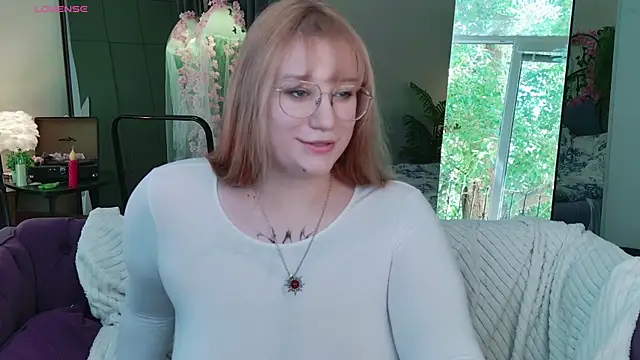 Snapshot of Morvelyn chatting on 28, 7, 2026 Morvelyn online show from 28, 7, 2026