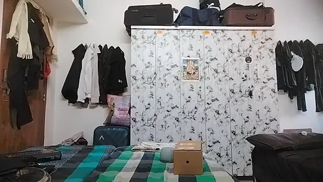 Snapshot of Rahulisagoodguy chatting on 21, 12, 2025 Rahulisagoodguy online show from 21, 12, 2025