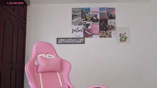 Veronika  Winslow  online show from 24, 2, 2026