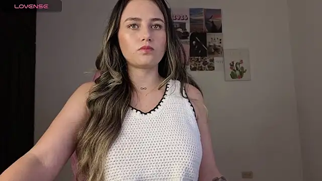 Veronika  Winslow  online show from 15, 5, 2026