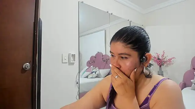 kiraGeiner online show from 12, 2, 2026