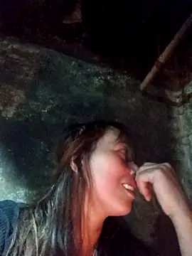 Snapshot of Bianly chatting on 6, 11, 2025 Bianly online show from 6, 11, 2025